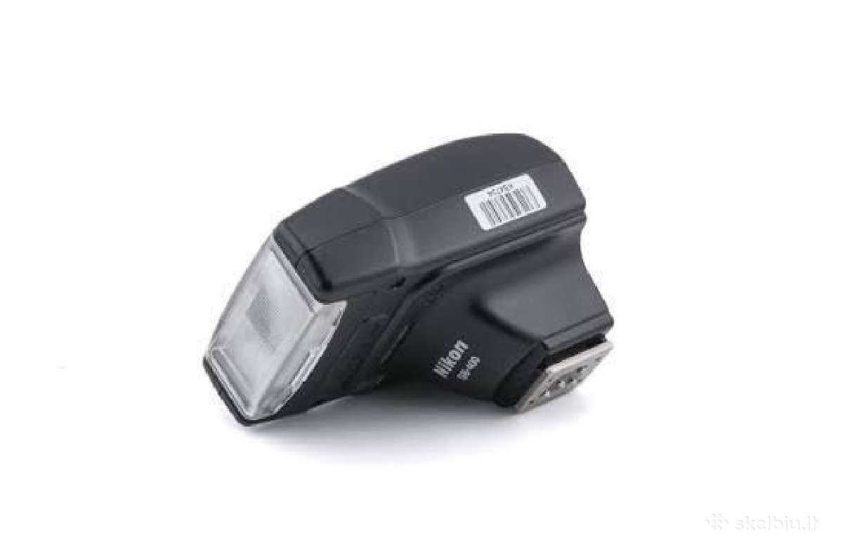 Nikon SB-400 blykstė su originaliu dėklu Ss-400