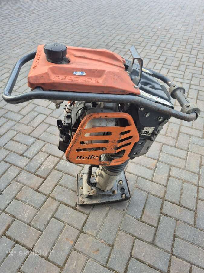 Parduodu vibro koja pluktuva su Honda varikliu