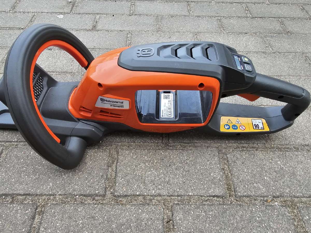 Husvarna akumaliatorinė žolepjovė ir krūmapjovės - nuotraukos Nr. 11