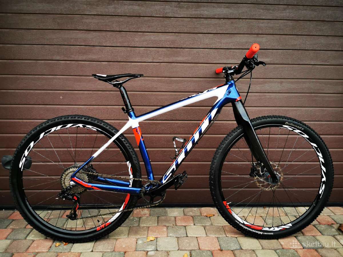 Scott scale 910 L dydis pilnas karbonas