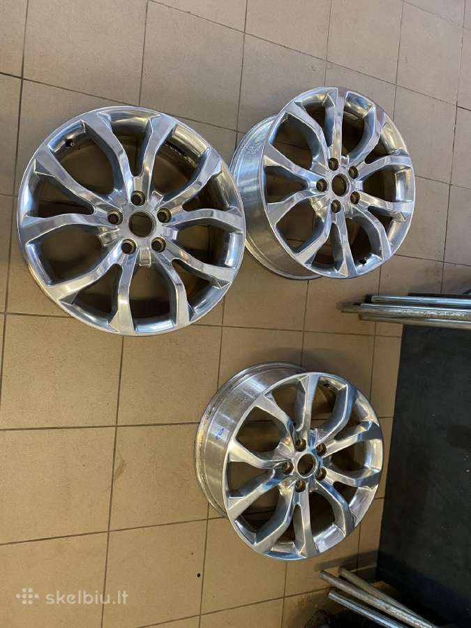 Dodge Durango ratlankiai R20