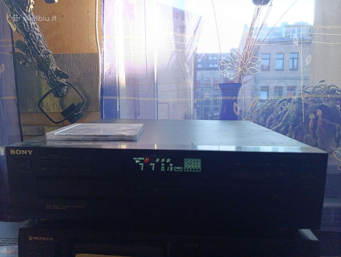 Sony Cdp-c245.