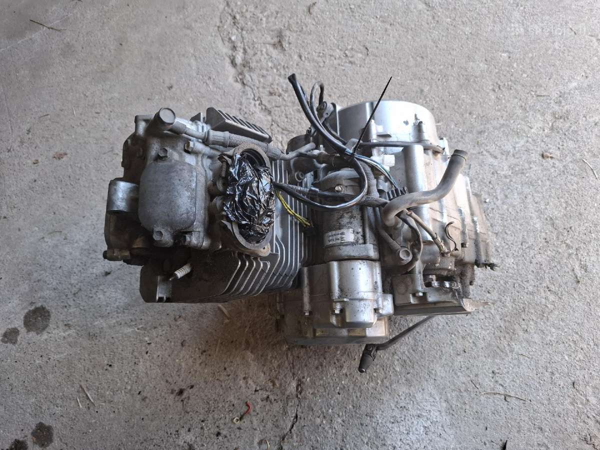 Suzuki dr 650 - nuotraukos Nr. 16