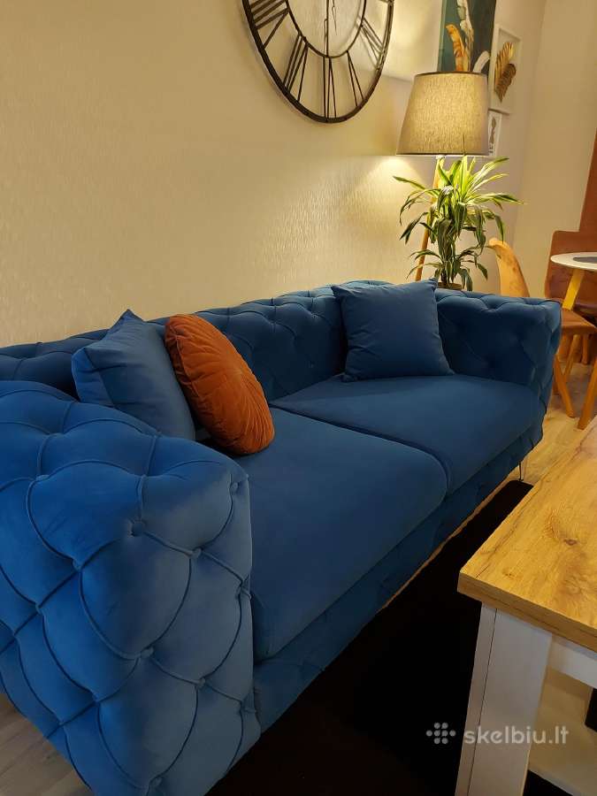Stilinga dvivietė sofa