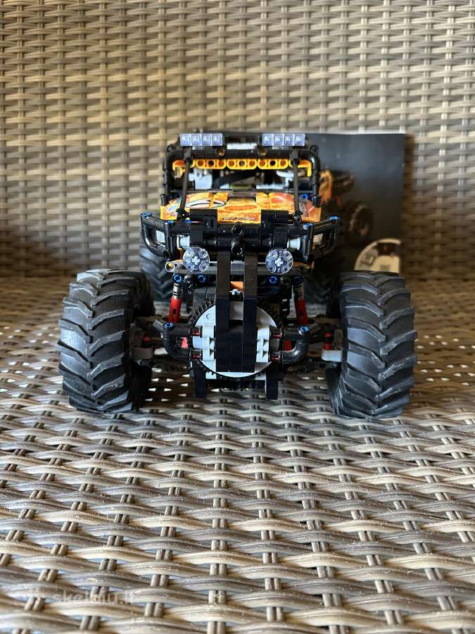 Lego Technic 42099 - nuotraukos Nr. 6