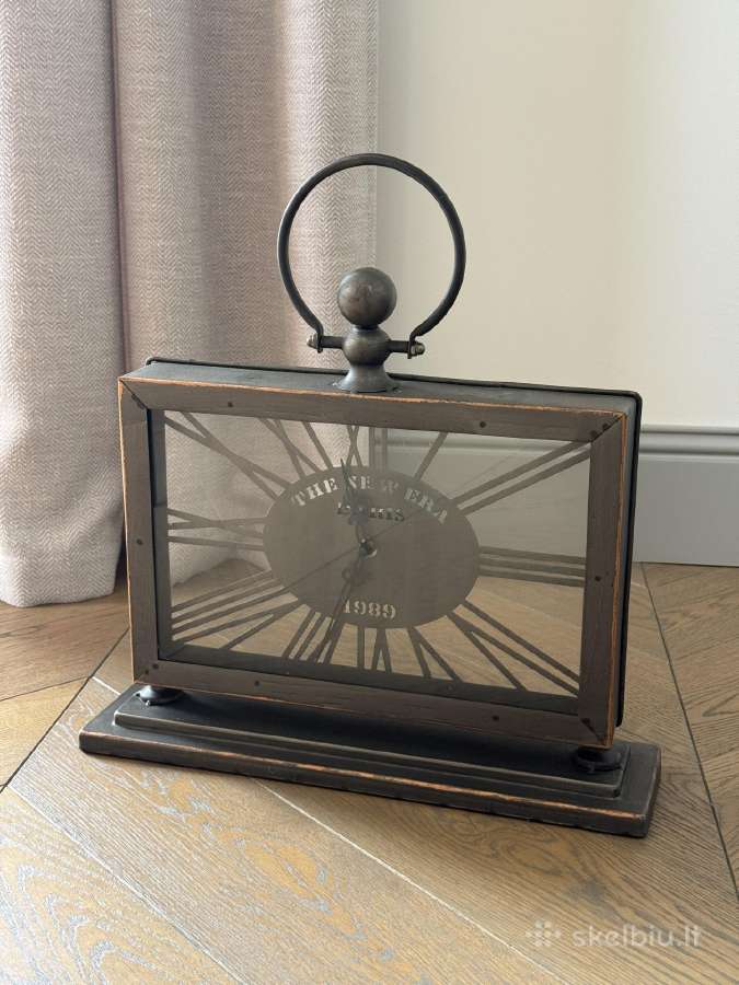 Vintage stiliaus laikrodis