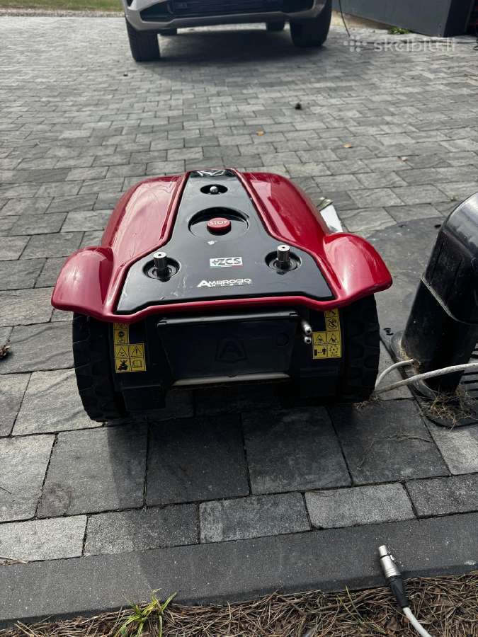 Robotas Ambrogio L350