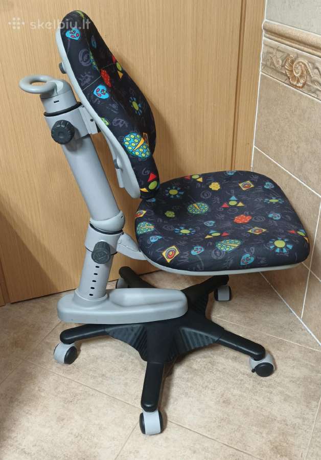 Auganti ergonomine vaikiska kėdė