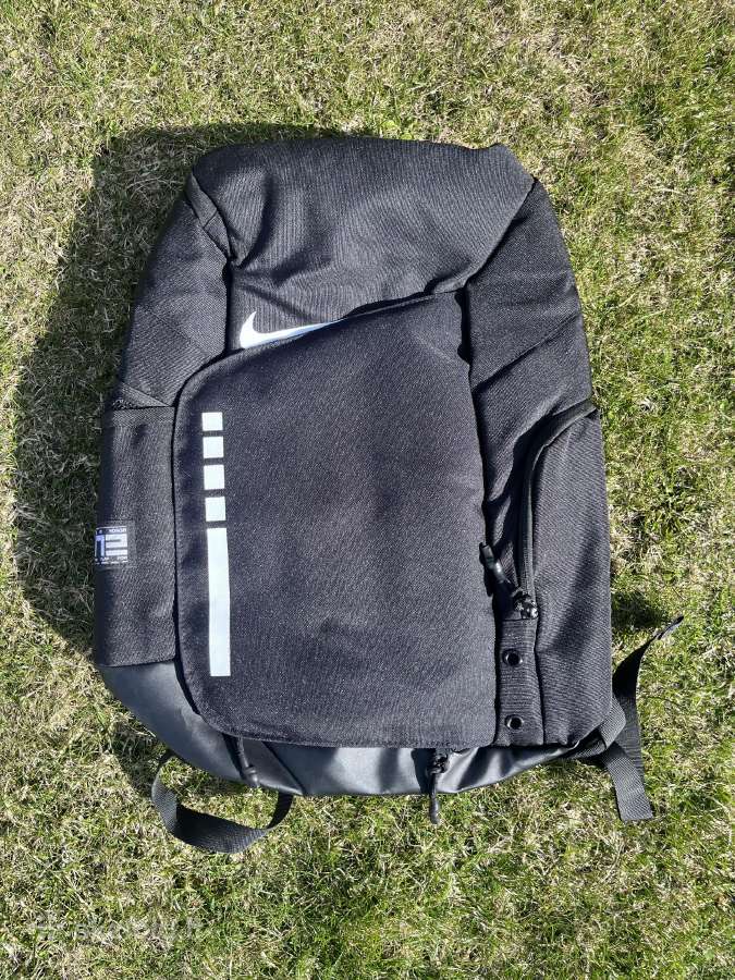 Nike Elite Bag