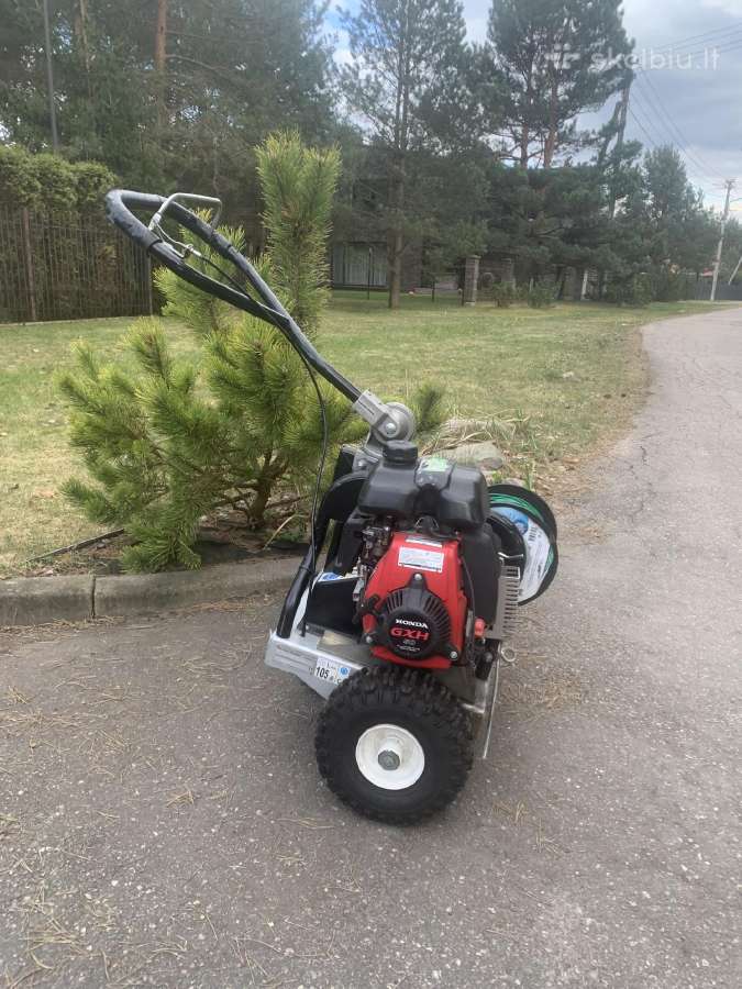 Žolės robotų instaliacijos technika