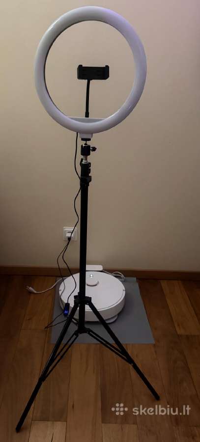 Žiedinė LED lempa