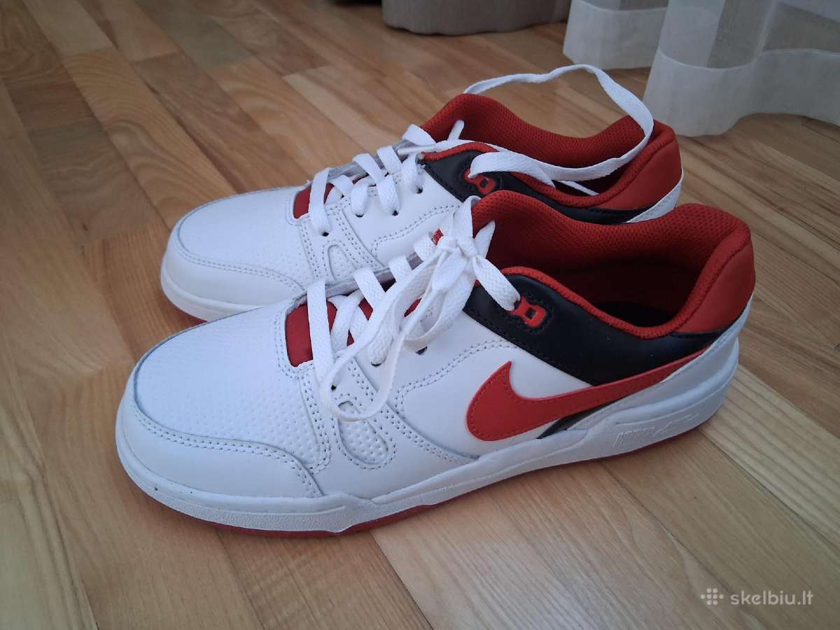 Nike kedukai - nuotraukos Nr. 2