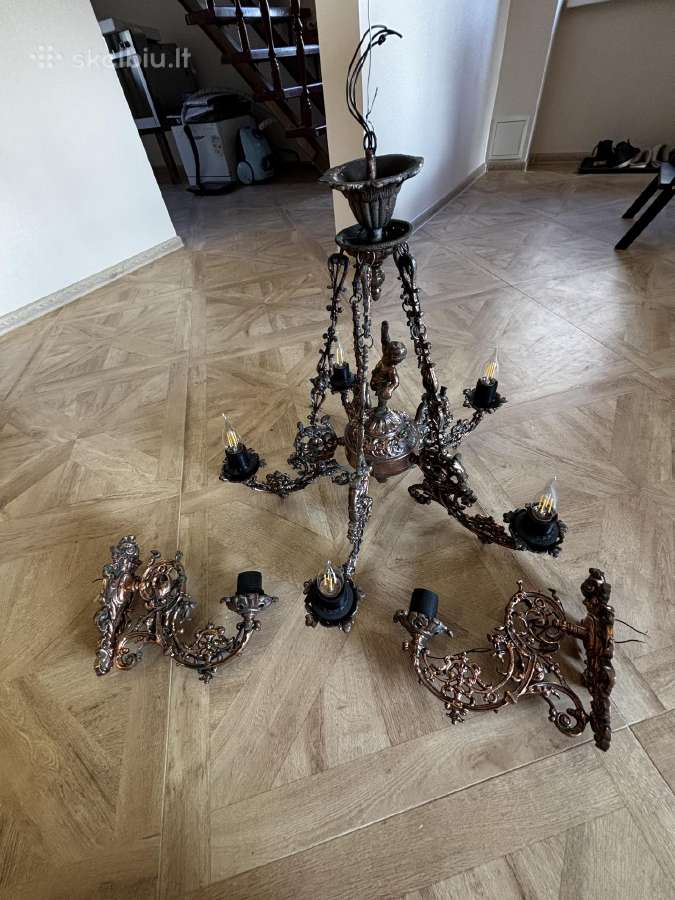 Vintažinių bronzinių šviestuvų komplektas
