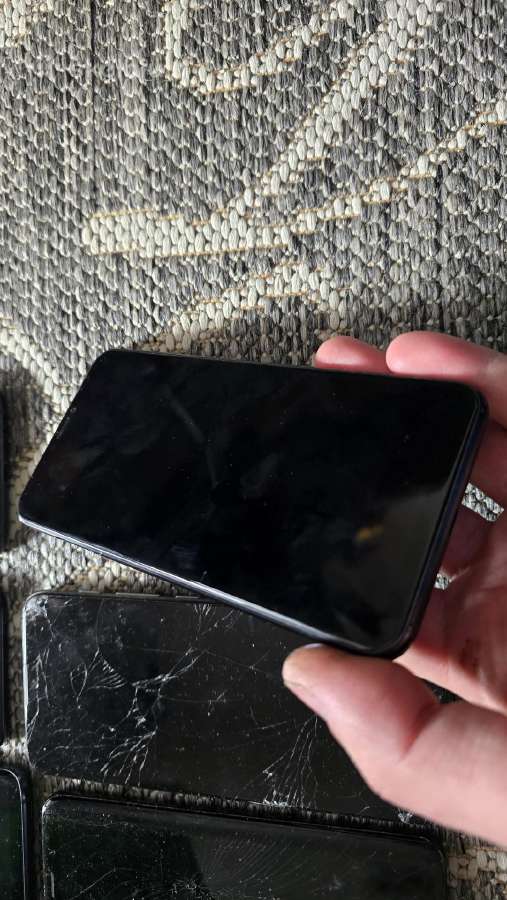Išmanus telefonai su defektais kaina už visus 20€ - nuotraukos Nr. 18