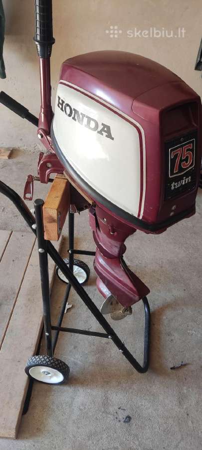 Pakabinamas valties variklis Honda outboard 75