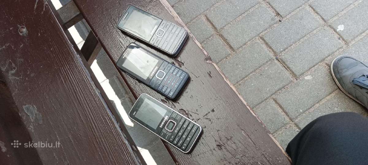 Sveiki parduodu telefonus Samsung