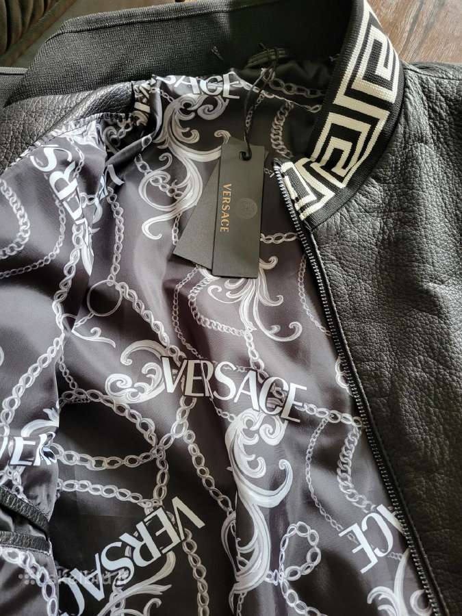 Versace odinė striukė - nuotraukos Nr. 4