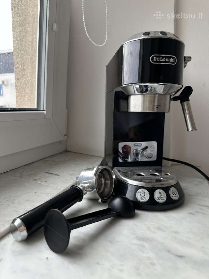 Pusiau automatinis kavos aparatas Delonghi Ec 685