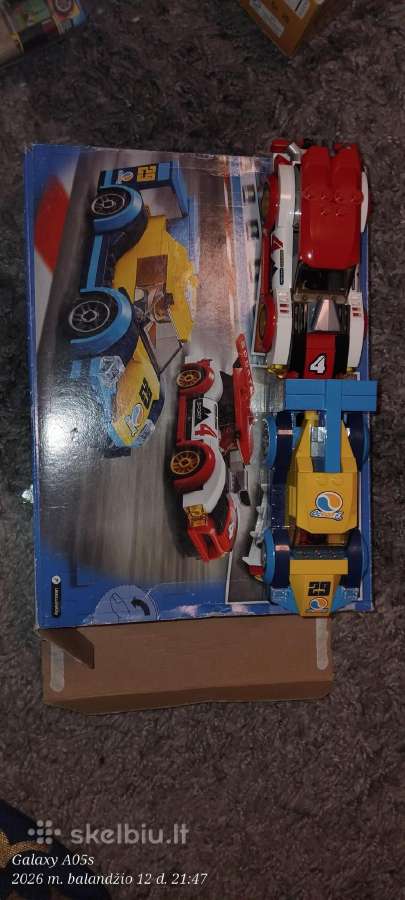 Dvi lego masinos be defektu turi visas detales - nuotraukos Nr. 2