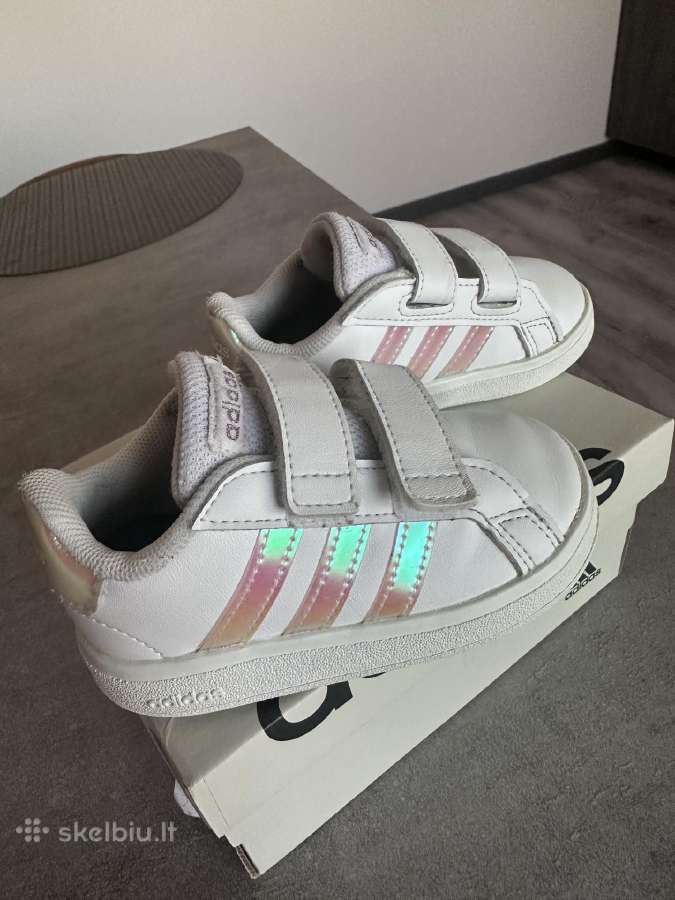 Vaikiški Adidas kedukai - nuotraukos Nr. 2