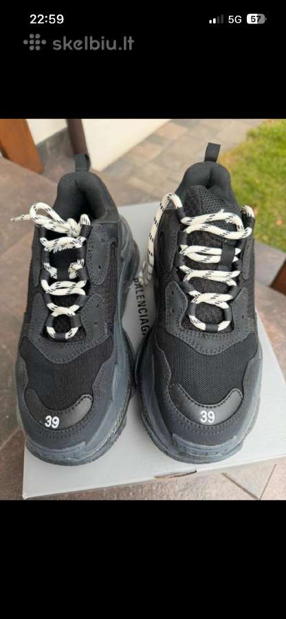 Nauji balenciaga batai yra 38-39-40