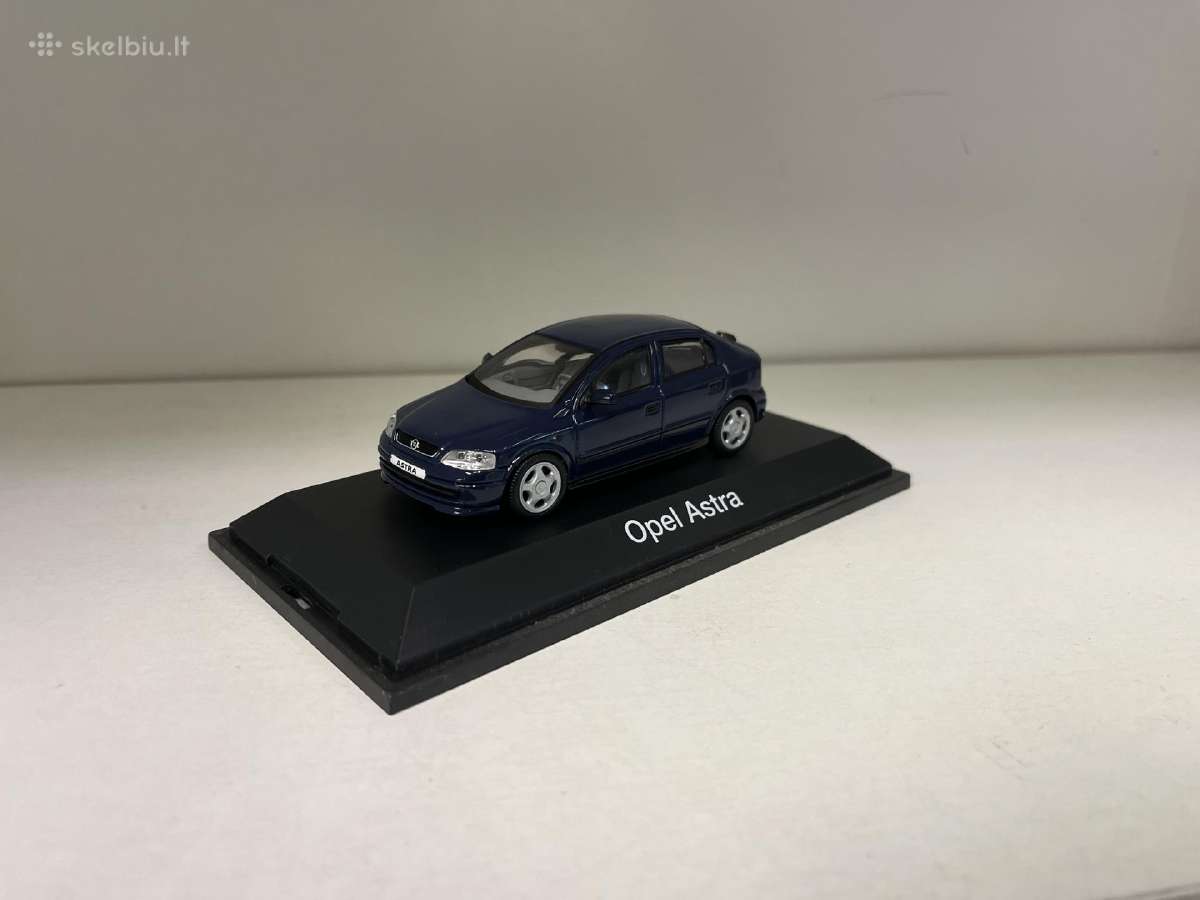 Kolekciniai modeliukai-opel astra