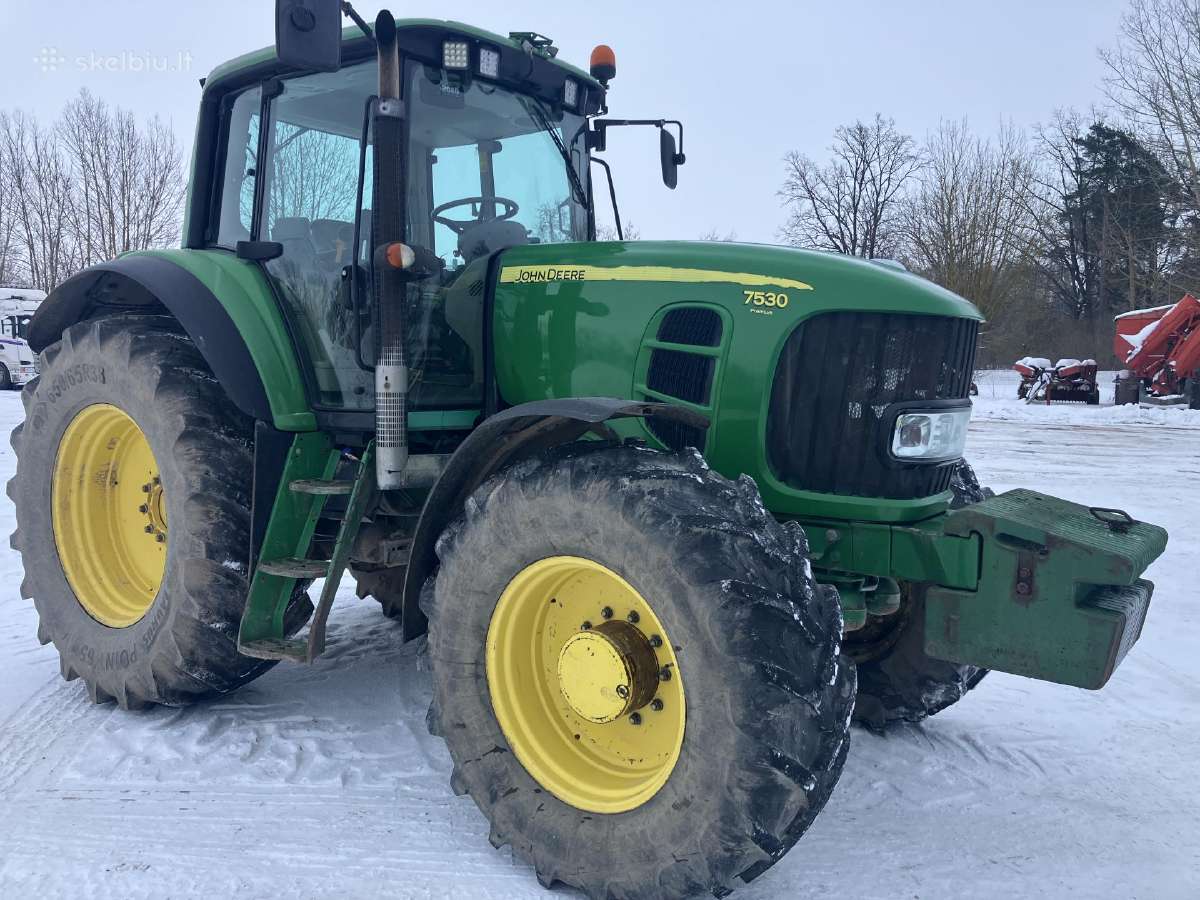 Traktorius John Deere 7530 Premium
