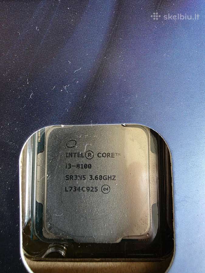 Intel I3-8100 su originaliu ausintuvu