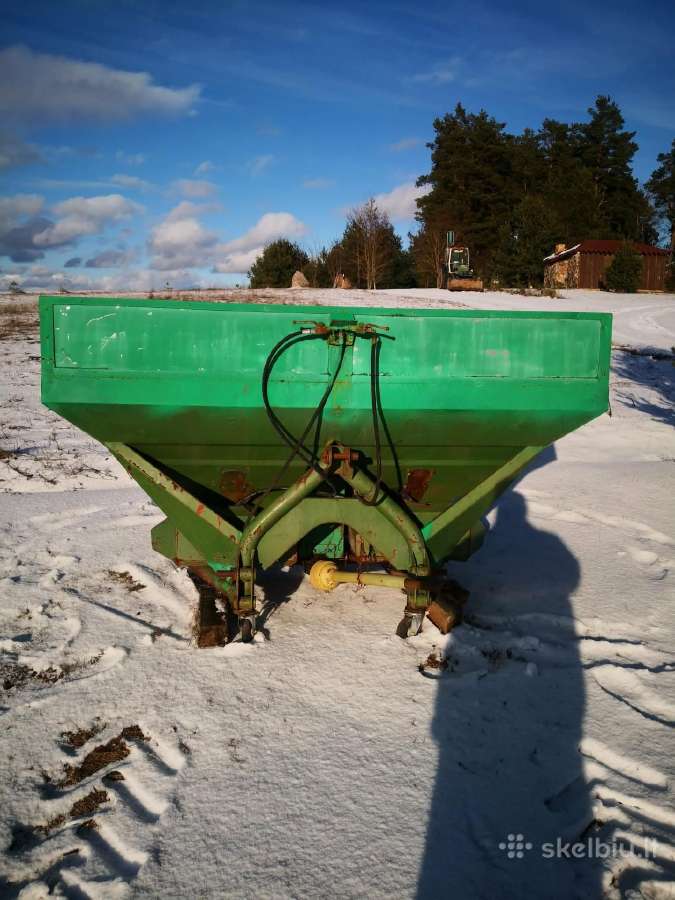 Trąšų barstytuvas