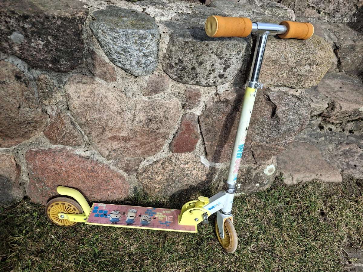 Paspirtukas sulankstomas Minions / Pakalikai