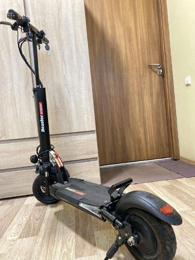 Продам электросамокат.б/у