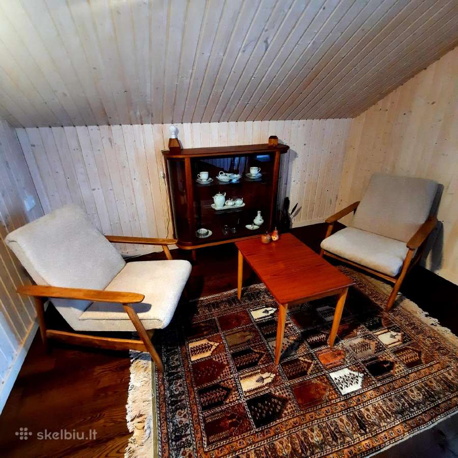 Mid century V. E. Cukermanienės foteliai