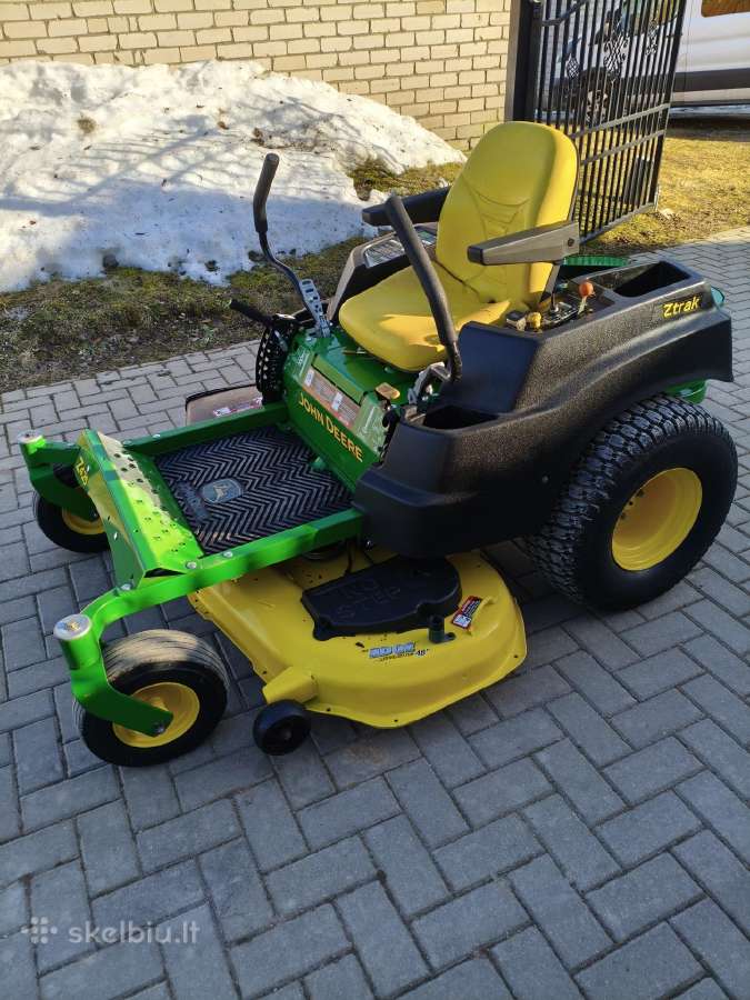 Nulinio apsisukimo john deere