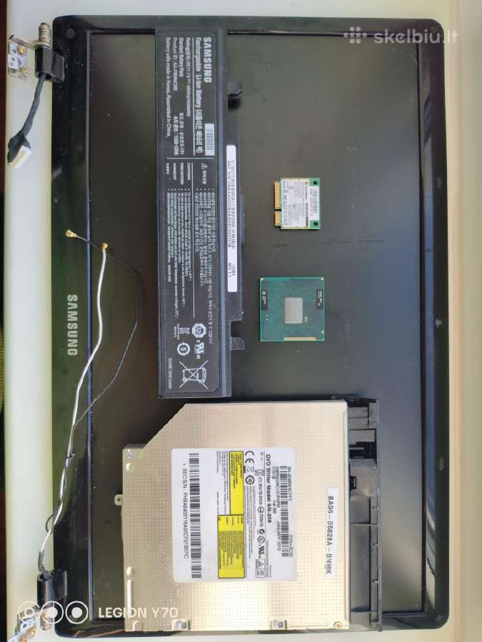 Samsung Np300e5a dalys