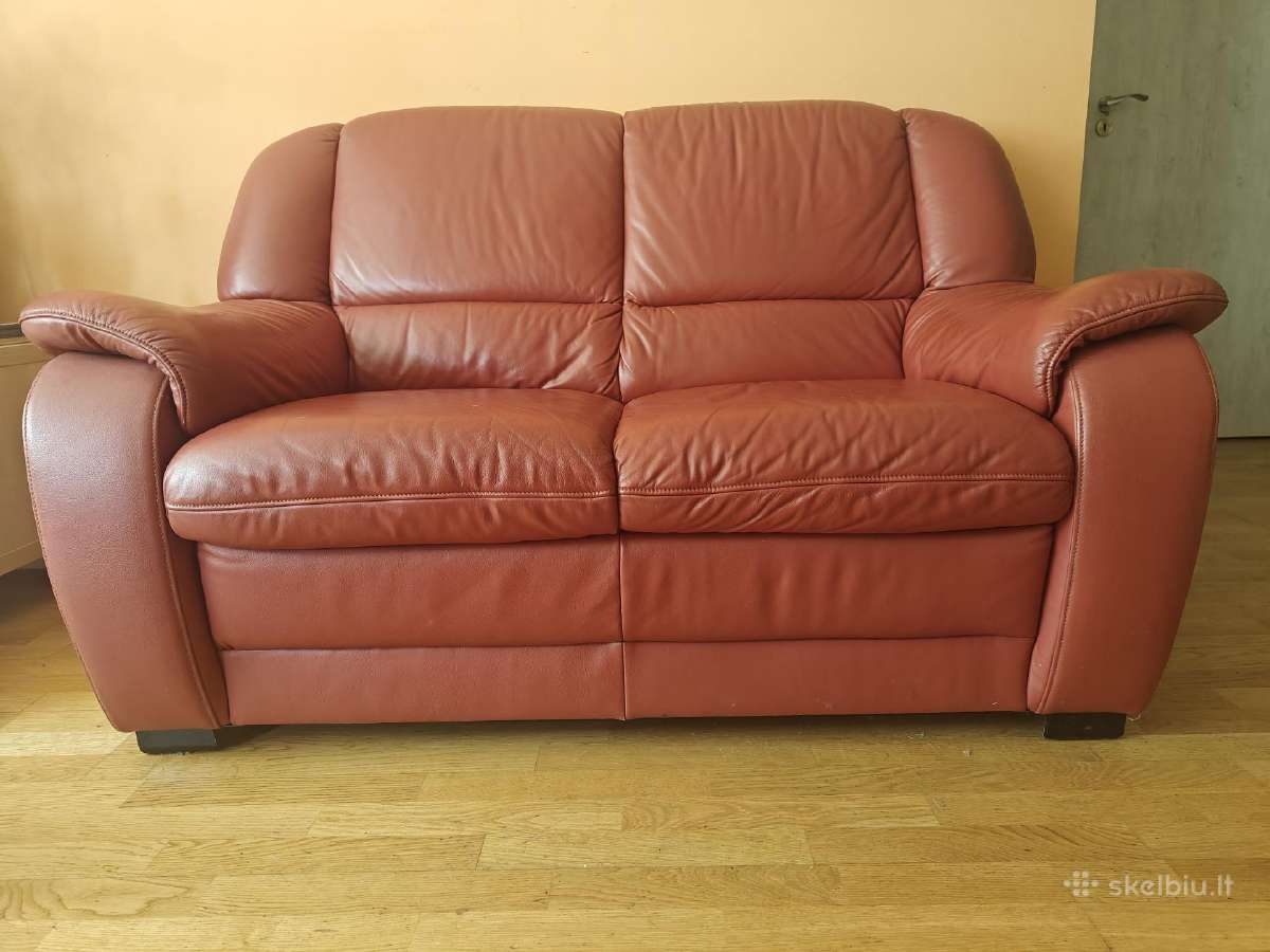 Parduodu dvivietę sofą