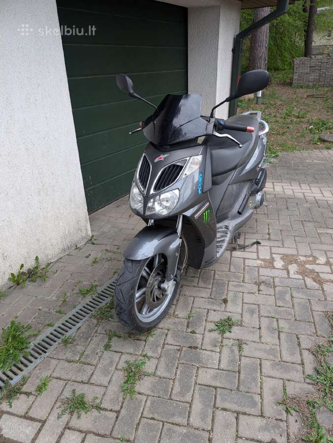 Aprilia Sportcity 250 motoroleris, scooter - nuotraukos Nr. 3