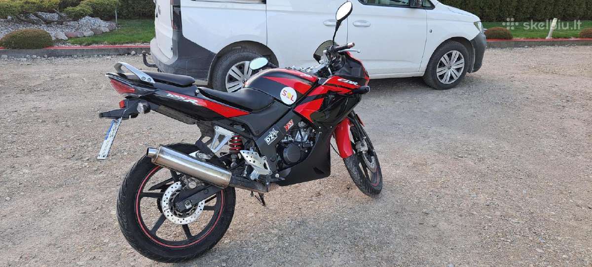 Parduodu motociklą Honda Cbr 125cm3 - nuotraukos Nr. 3