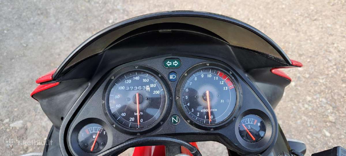 Parduodu motociklą Honda Cbr 125cm3 - nuotraukos Nr. 5
