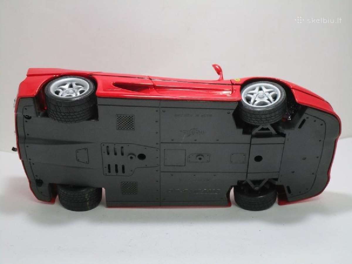 Modeliukas Ferrari F50 1:18 maisto modelis - nuotraukos Nr. 2