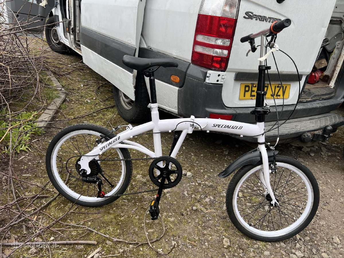 Specialized sulankstomas dvyratis.