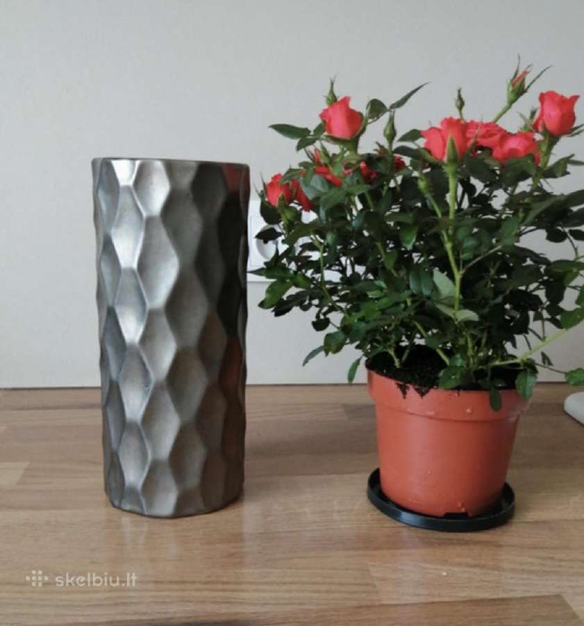 Tobula pilka vaza Origami