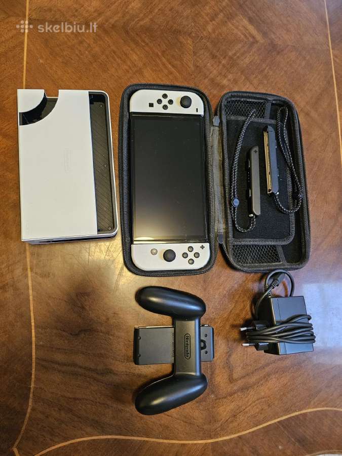 Nintendo switch Oled (Atrištas)