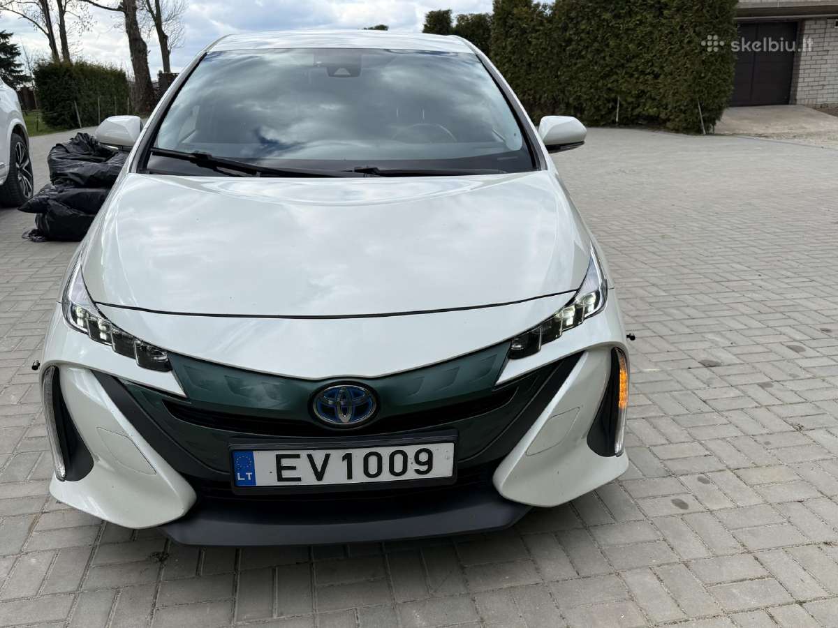 Parduodamas Toyota Prius Prime 2017 m. - nuotraukos Nr. 2