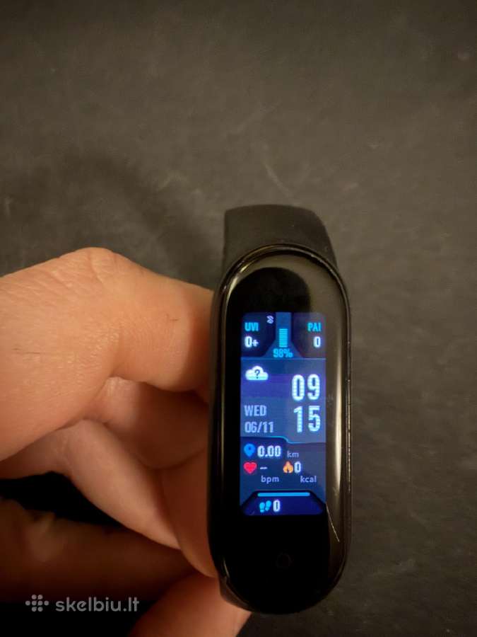 Xiaomi Mi Band 5