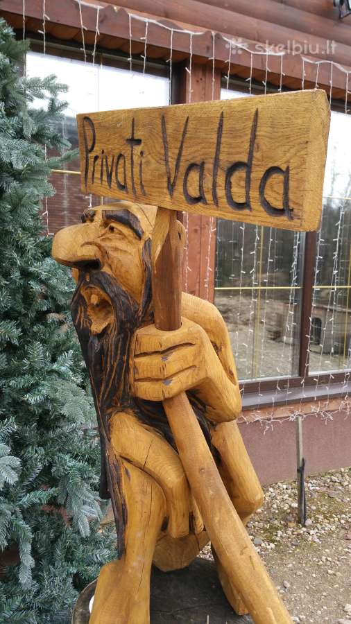 Parduodu gražia skulpturą kaina 200 euru.