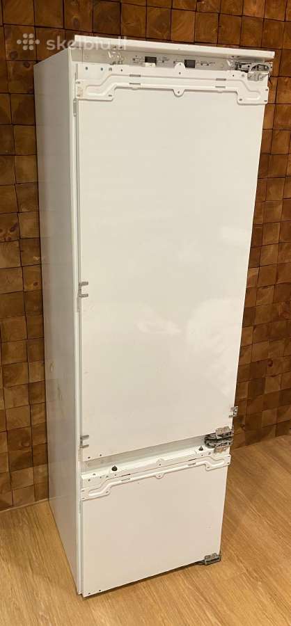 Įmontuojamas Aeg šaldytuvas 178cm
