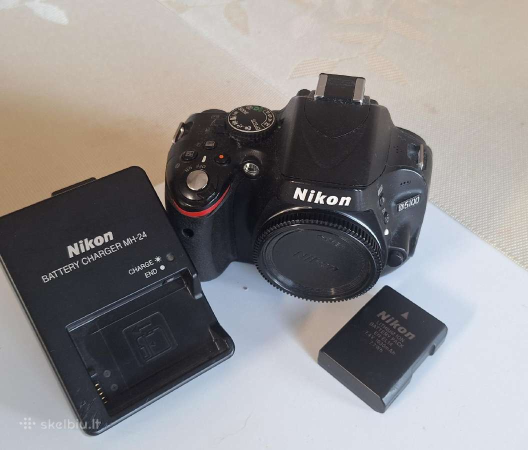Nikon D5100 body