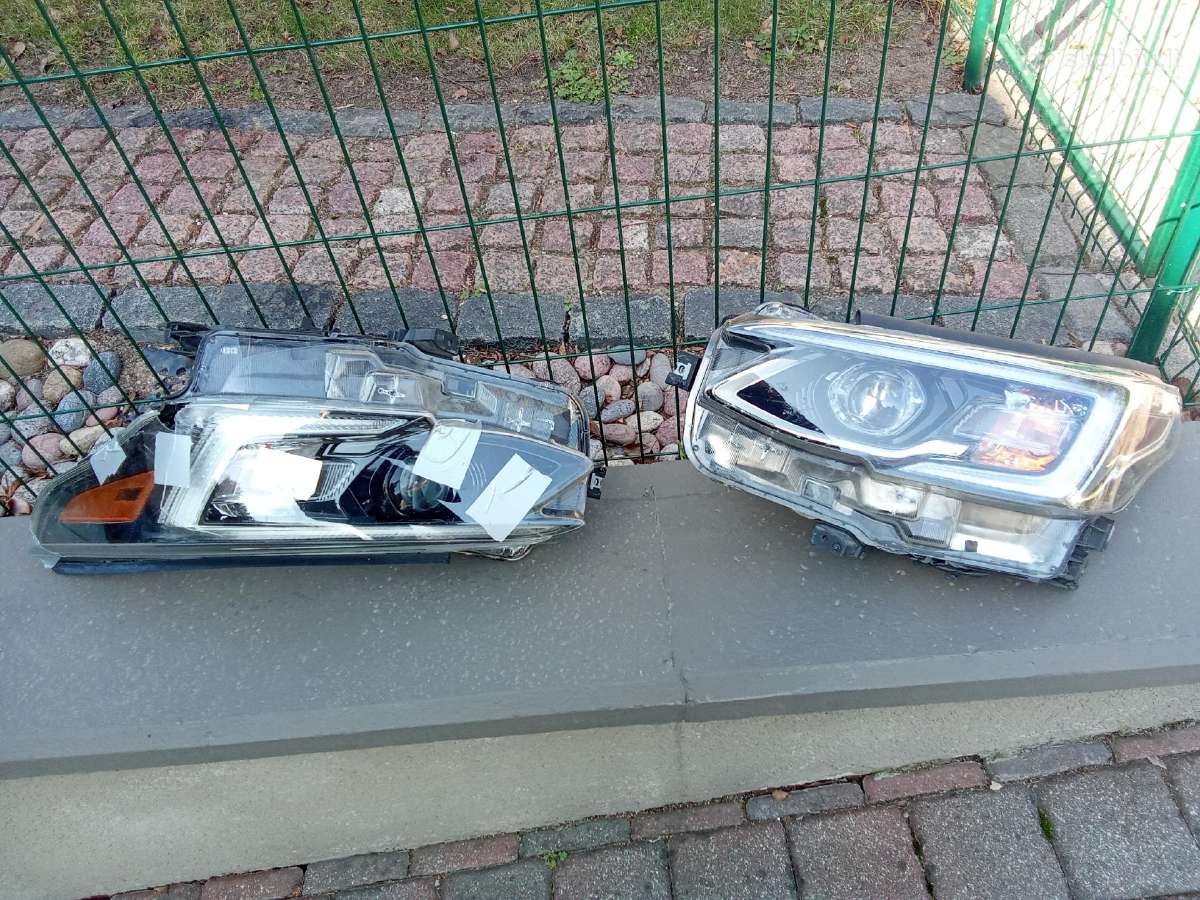 Subaru Outback Priekinis žibintas - nuotraukos Nr. 2