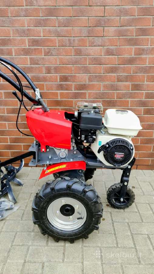 Motoblokas Pubert Junior su priedais