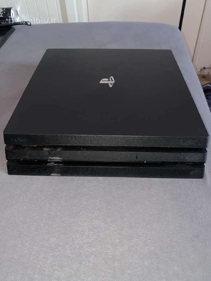 Ps4 Pro 1tb + 2 pulteliai, pilnai veikiantis - nuotraukos Nr. 2
